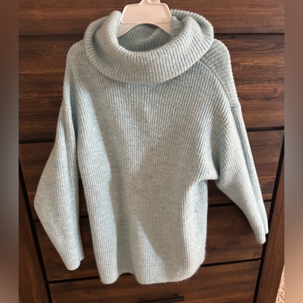 Loft Blue Turtle Neck XS
